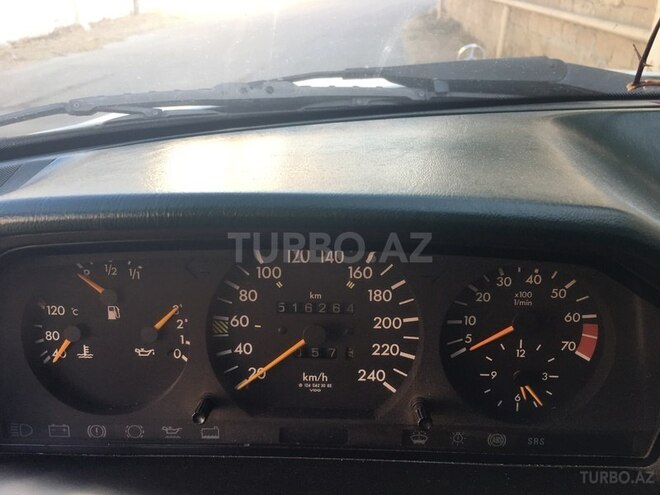 Mercedes E 220 1993, 516,264 km - 2.2 l - Bakı