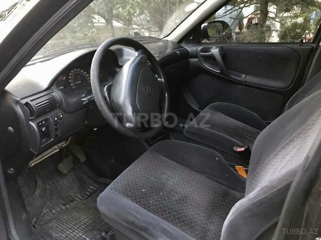 Opel Astra 1997, 293,542 km - 2.0 л - Bakı