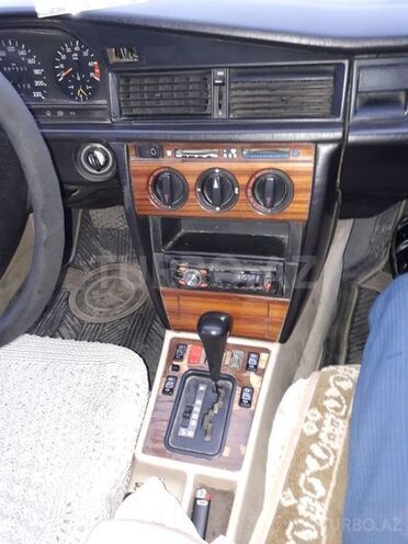 Mercedes 190 1993, 246,580 km - 2.0 l - Cəlilabad