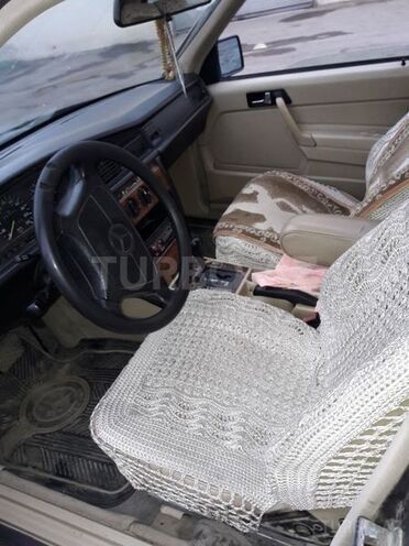 Mercedes 190 1993, 246,580 km - 2.0 l - Cəlilabad