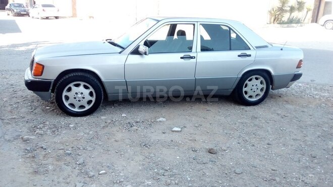 Mercedes 190 1993, 290,000 km - 1.8 л - Sumqayıt