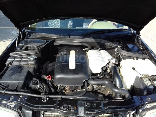 Mercedes C 220 2000, 300,000 km - 2.2 л - Sumqayıt