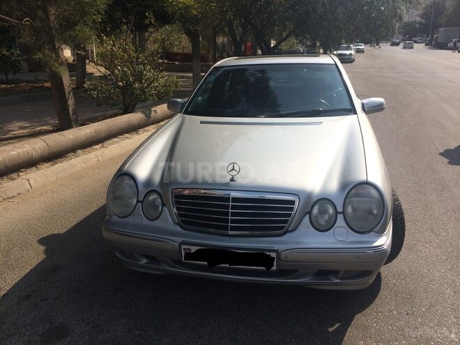 Mercedes E 280 2000, 217,000 km - 2.8 л - Bakı