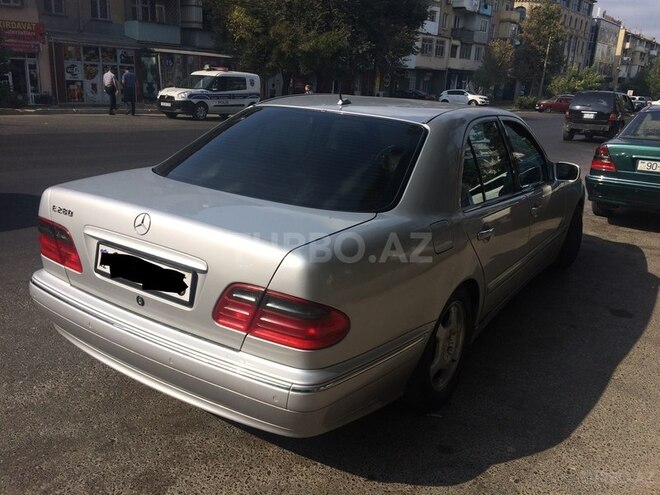 Mercedes E 280 2000, 217,000 km - 2.8 л - Bakı