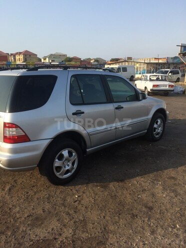 Mercedes ML 270 2003, 290,839 km - 2.7 l - Bakı
