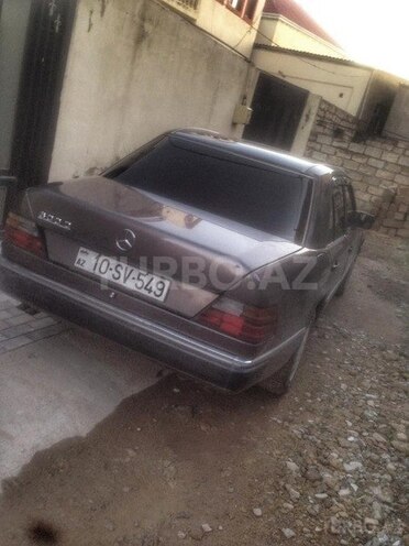 Mercedes E 300 1992, 222,888 km - 0.3 l - Bakı