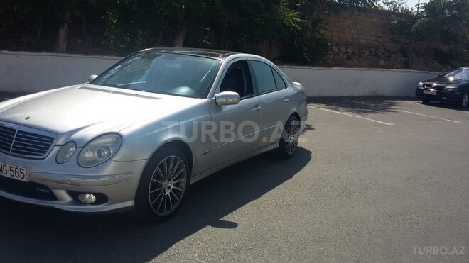 Mercedes E 320 2003, 248,000 km - 3.2 l - Bakı