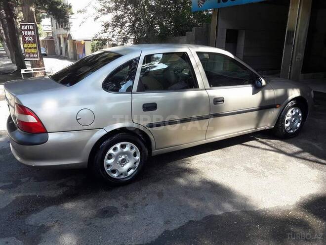 Opel Vectra 1996, 258,943 km - 1.8 л - Bakı