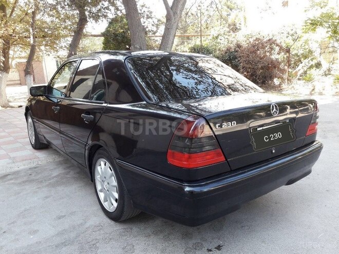 Mercedes C 230 1998, 228,000 km - 2.3 l - Bakı