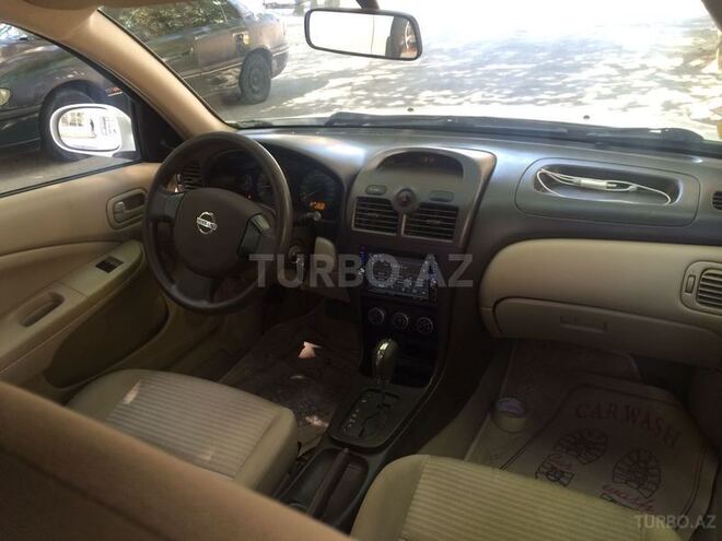 Nissan Sunny 2010, 125,000 km - 1.6 л - Bakı