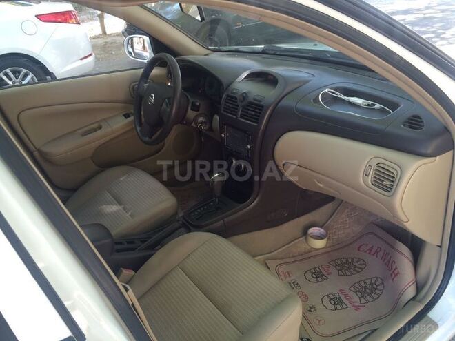 Nissan Sunny 2010, 125,000 km - 1.6 л - Bakı