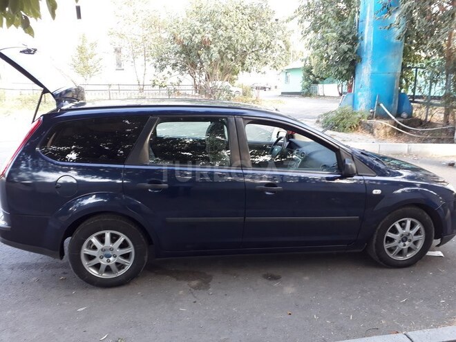 Ford Focus 2006, 300,000 km - 1.6 l - Qəbələ