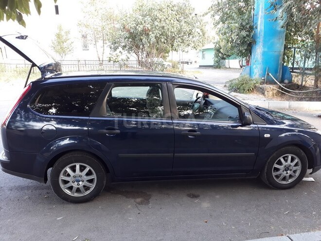 Ford Focus 2006, 300,000 km - 1.6 l - Qəbələ