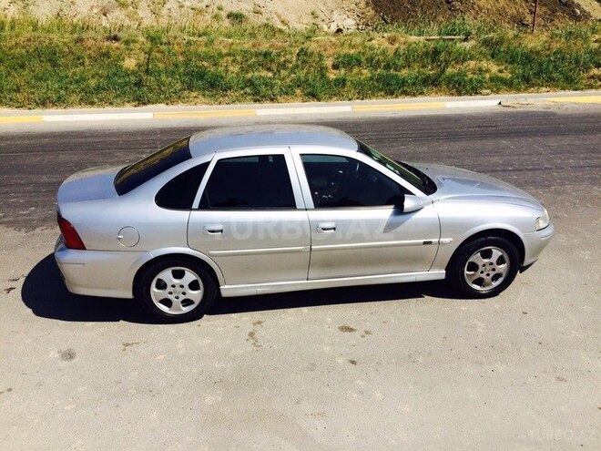 Opel Vectra 2000, 358,000 km - 1.8 l - Bakı