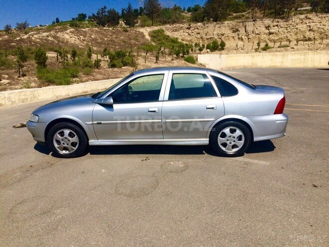 Opel Vectra 2000, 358,000 km - 1.8 l - Bakı