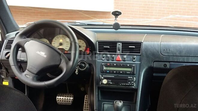 Mercedes C 240 1999, 332,000 km - 2.4 l - Bakı