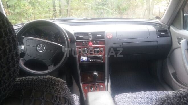 Mercedes C 200 2000, 320,000 km - 2.2 l - Yardımlı