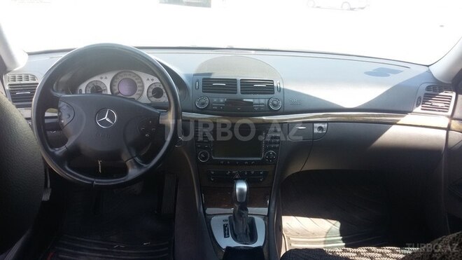 Mercedes E 320 2003, 248,000 km - 3.2 l - Bakı