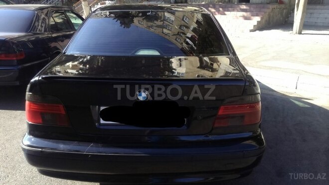 BMW 528 1996, 302,000 km - 2.8 л - Bakı