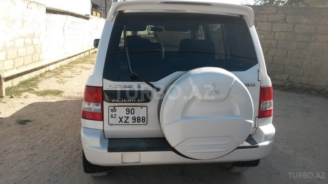 Mitsubishi Pajero io 2000, 282,484 km - 2.0 l - Bakı