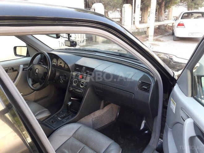 Mercedes C 230 1998, 228,000 km - 2.3 л - Bakı