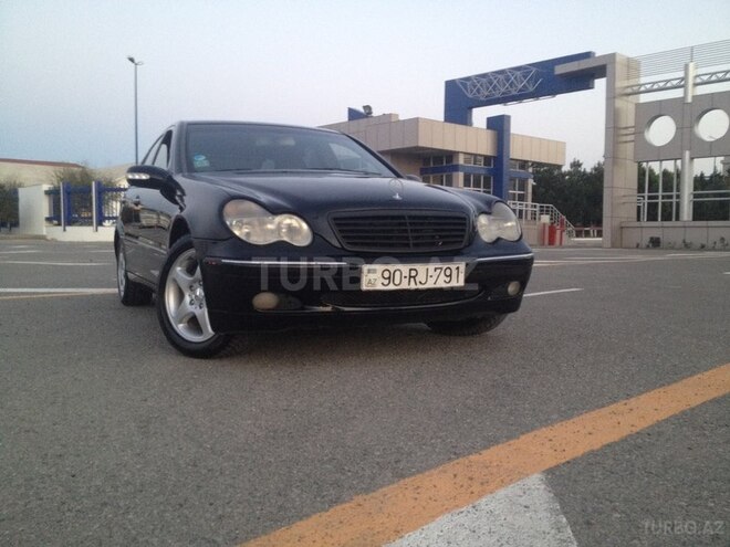 Mercedes C 240 2001, 245,000 km - 2.6 l - Sumqayıt