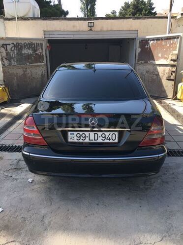 Mercedes E 220 2003, 305,000 km - 2.2 l - Bakı
