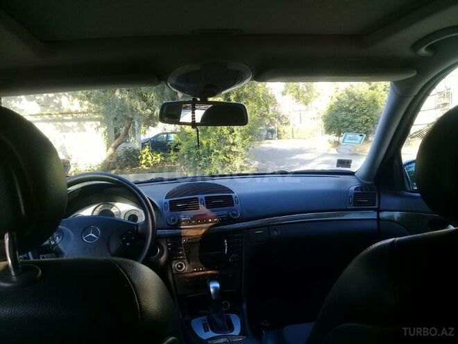 Mercedes E 220 2003, 305,000 km - 2.2 l - Bakı