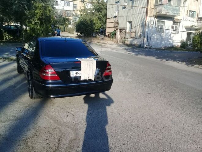 Mercedes E 220 2003, 305,000 km - 2.2 l - Bakı