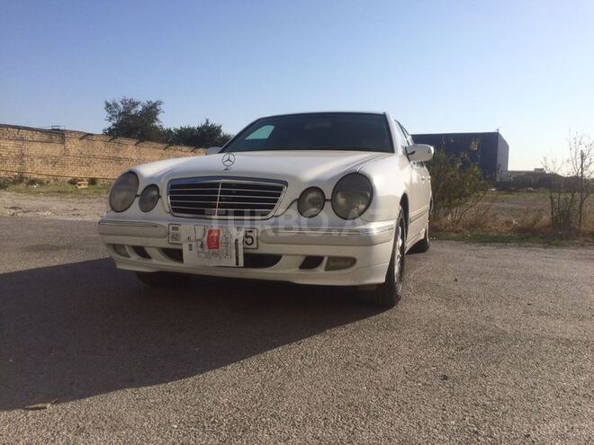 Mercedes E 240 2001, 287,000 km - 2.6 l - Bakı