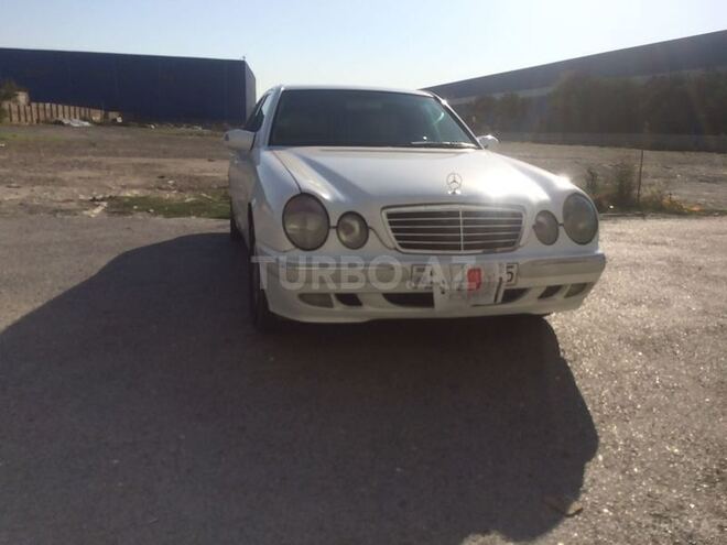 Mercedes E 240 2001, 287,000 km - 2.6 l - Bakı