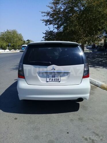Mitsubishi Grandis 2006, 324,000 km - 2.4 l - Bakı