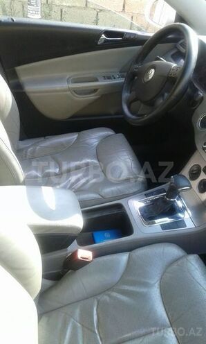 Volkswagen Passat 2005, 245,000 km - 2.0 l - Sumqayıt