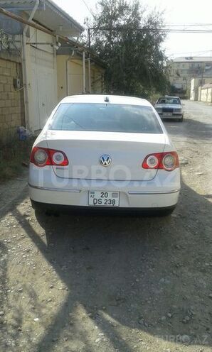 Volkswagen Passat 2005, 245,000 km - 2.0 l - Sumqayıt