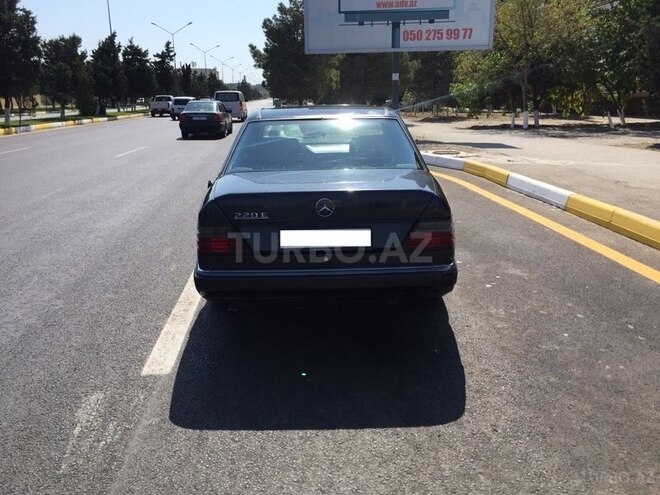 Mercedes E 220 1994, 288,000 km - 2.2 l - Xırdalan