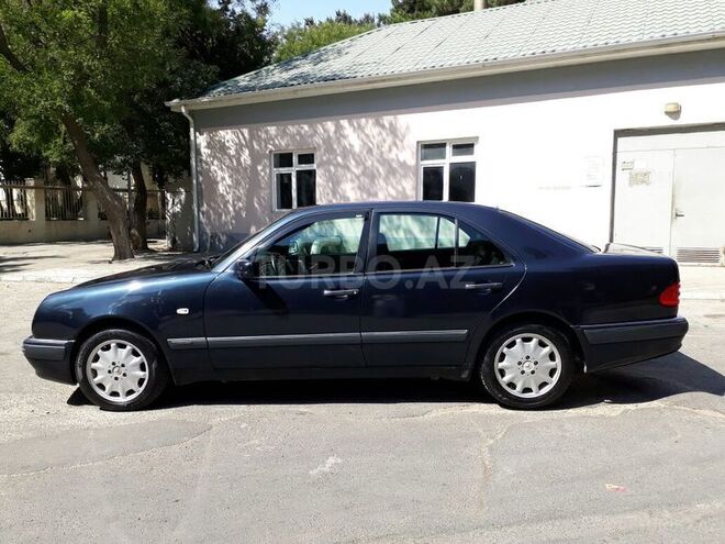 Mercedes E 240 1997, 285,000 km - 2.4 l - Bakı
