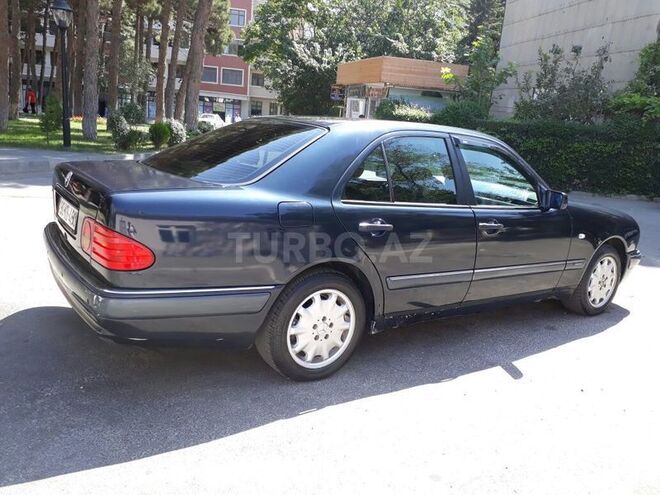 Mercedes E 240 1997, 285,000 km - 2.4 l - Bakı