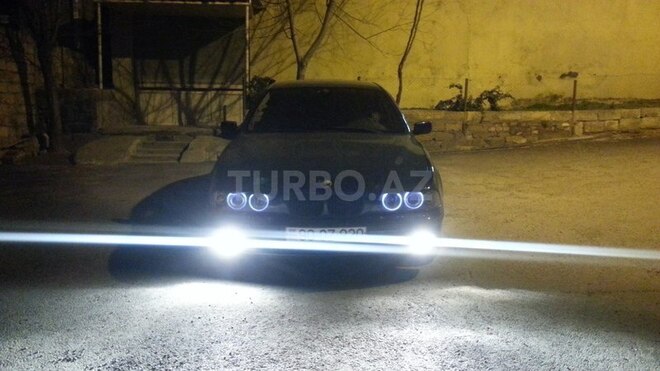 BMW 528 1997, 330,000 km - 2.8 l - Bakı