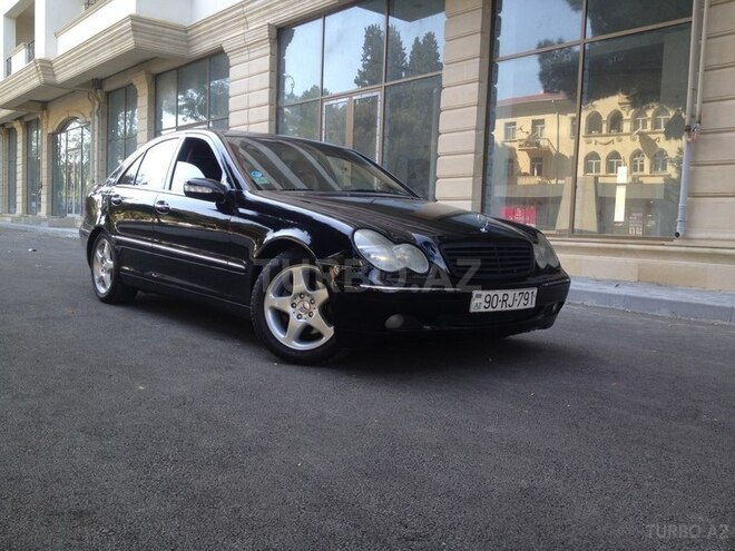 Mercedes C 240 2001, 298,000 km - 2.6 l - Sumqayıt