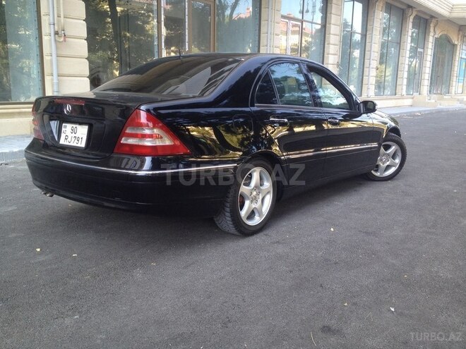 Mercedes C 240 2001, 298,000 km - 2.6 l - Sumqayıt