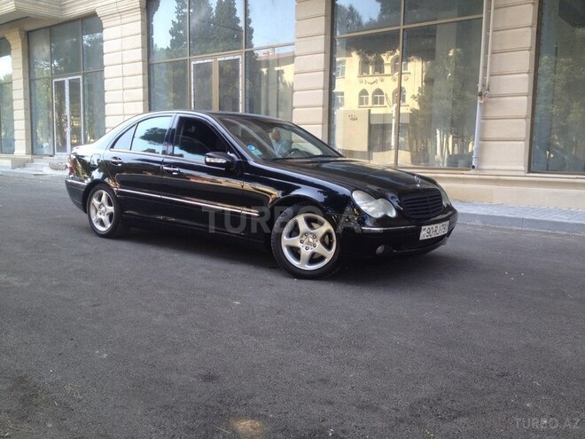 Mercedes C 240 2001, 298,000 km - 2.6 l - Sumqayıt