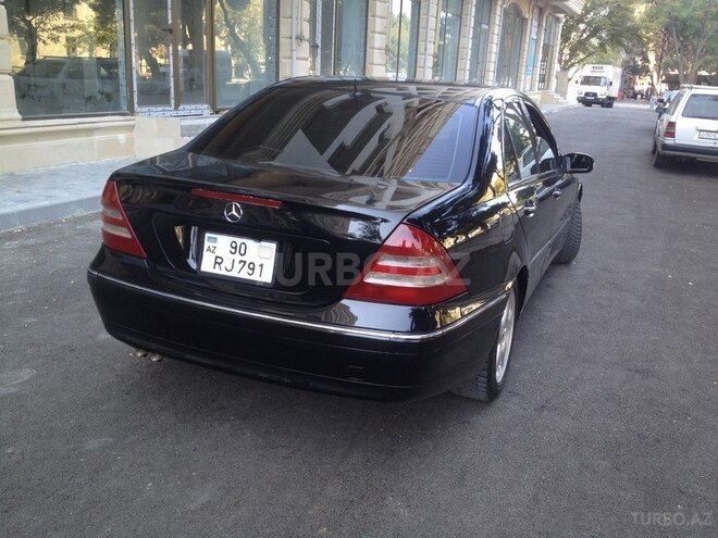 Mercedes C 240 2001, 298,000 km - 2.6 l - Sumqayıt