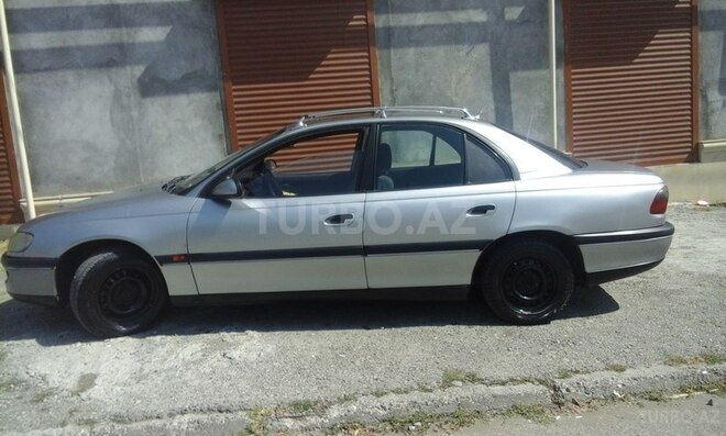 Opel Omega 1995, 271,483 km - 2.0 l - Şəki