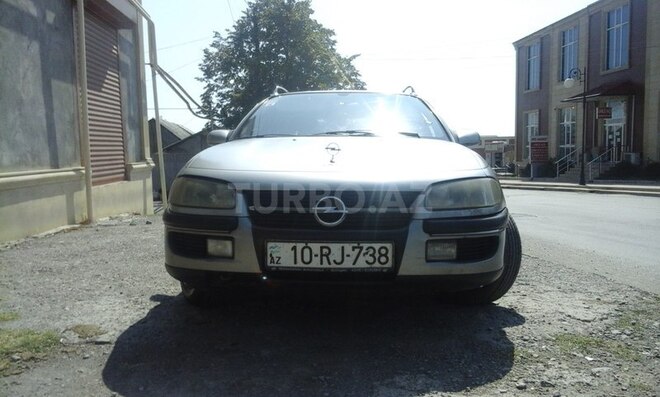 Opel Omega 1995, 271,483 km - 2.0 l - Şəki