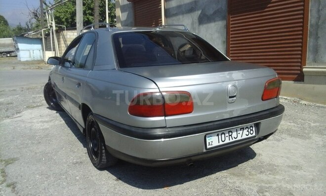 Opel Omega 1995, 271,483 km - 2.0 l - Şəki
