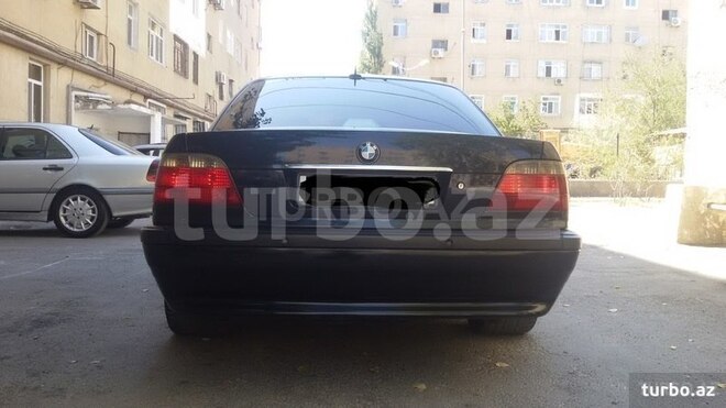 BMW 728 2000, 440,000 km - 2.8 l - Bakı