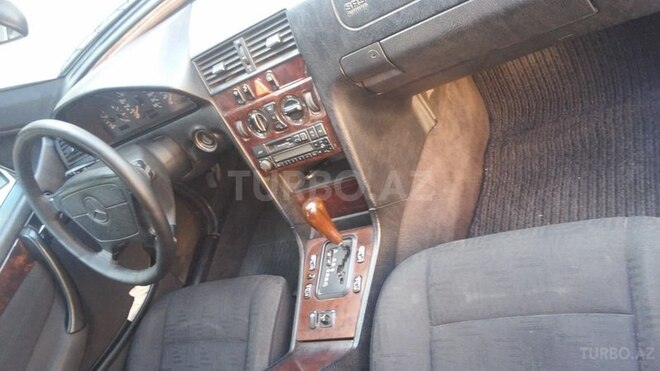 Mercedes C 240 1998, 380,000 km - 2.4 l - Ağcabədi