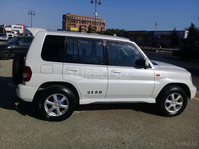 Mitsubishi Pajero io 2000, 137,000 km - 2.0 л - Bakı