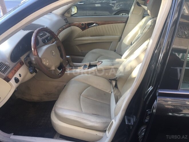 Mercedes E 320 2002, 212,000 km - 3.2 l - Bakı