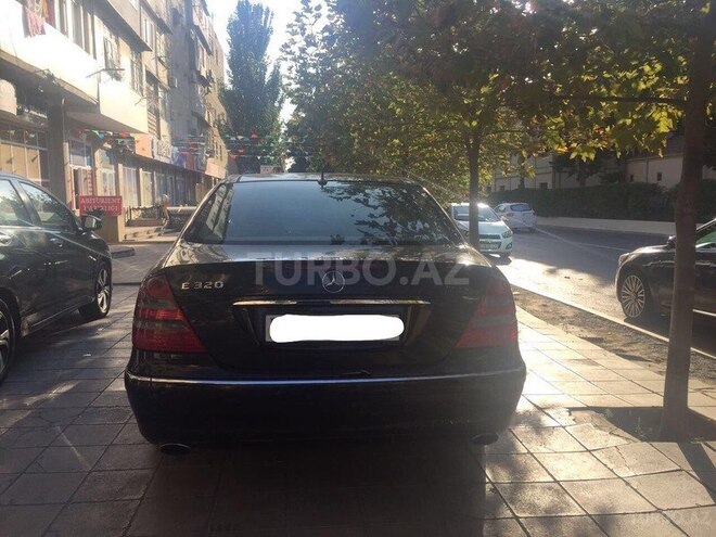 Mercedes E 320 2002, 212,000 km - 3.2 l - Bakı
